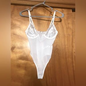 Misguided V Bar Lace Bodysuit